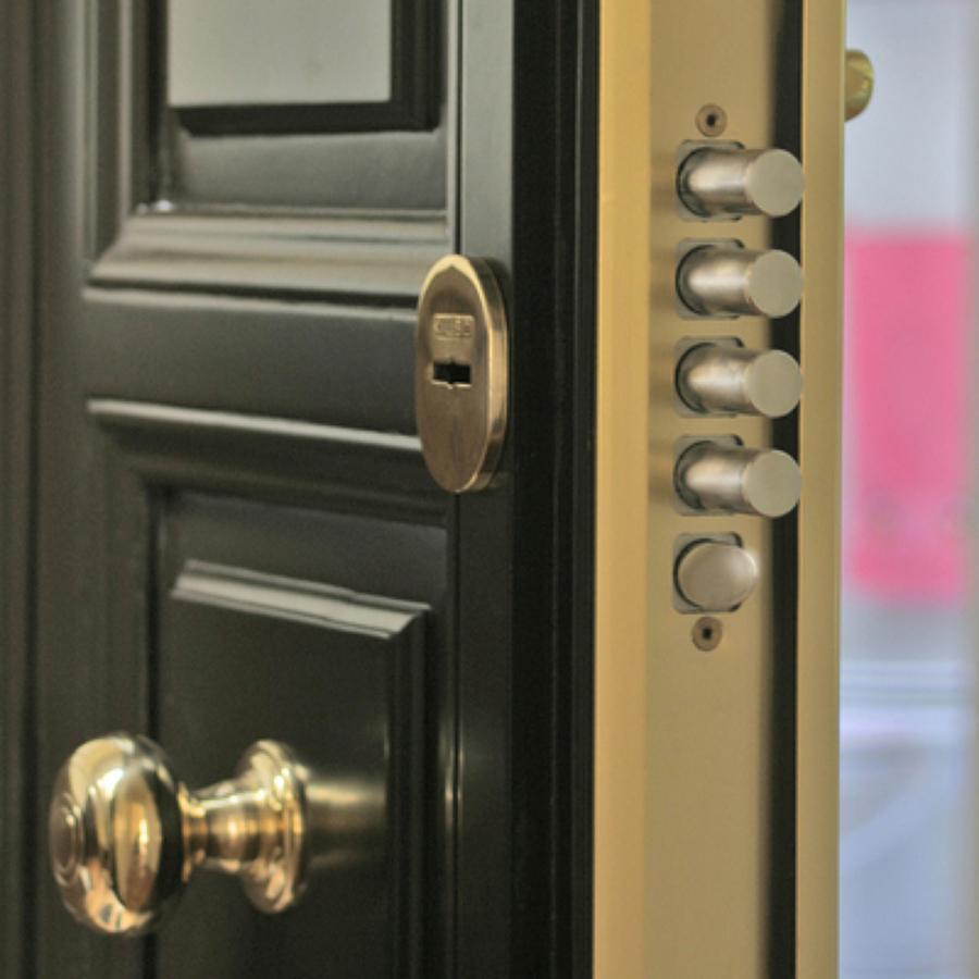 ¿De qué maneras es capaz de proteger tu puerta acorazada?